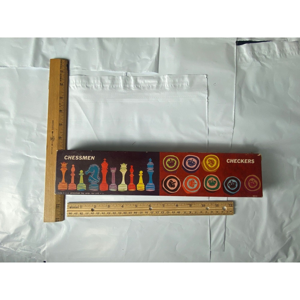 Pressman Chessmen and Checkers Game‎ Vintage 1960s
